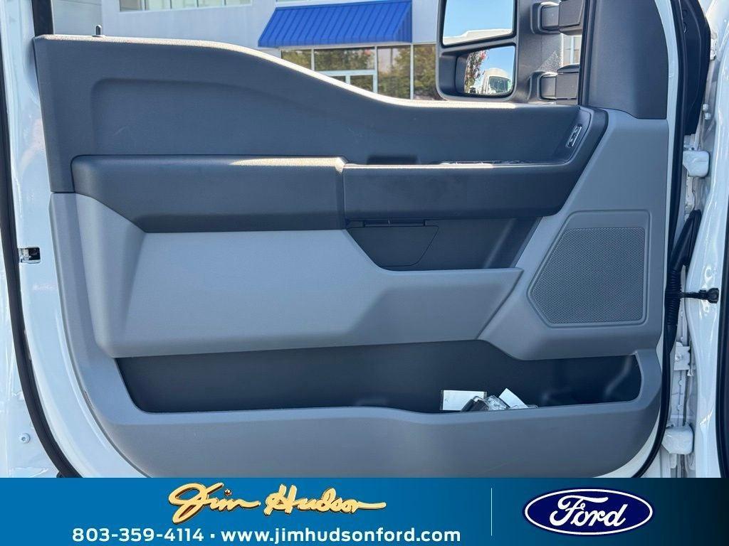 new 2025 Ford F-250 car, priced at $68,715