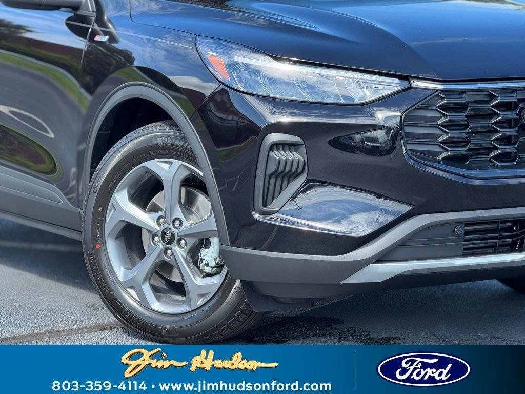new 2026 Ford Escape car, priced at $33,030