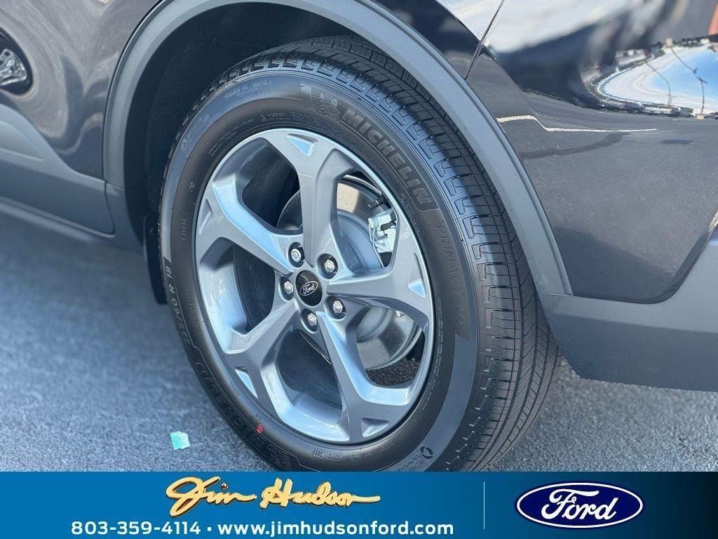 new 2026 Ford Escape car, priced at $33,030