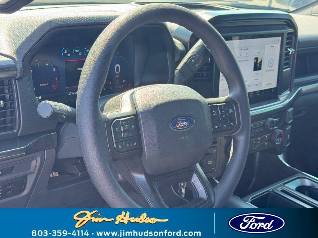 new 2025 Ford F-150 car, priced at $52,160