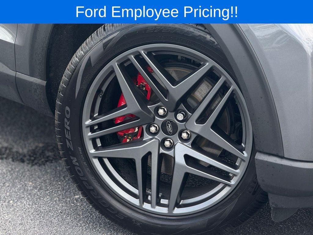 new 2025 Ford Explorer car, priced at $46,323