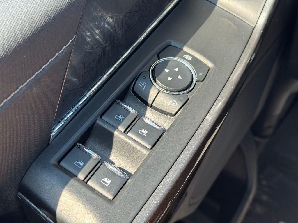 used 2023 Ford F-150 car, priced at $43,492