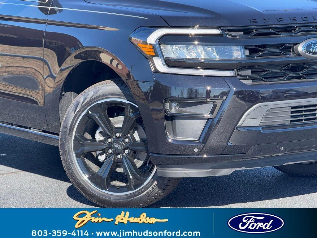 new 2024 Ford Expedition Max car, priced at $73,670