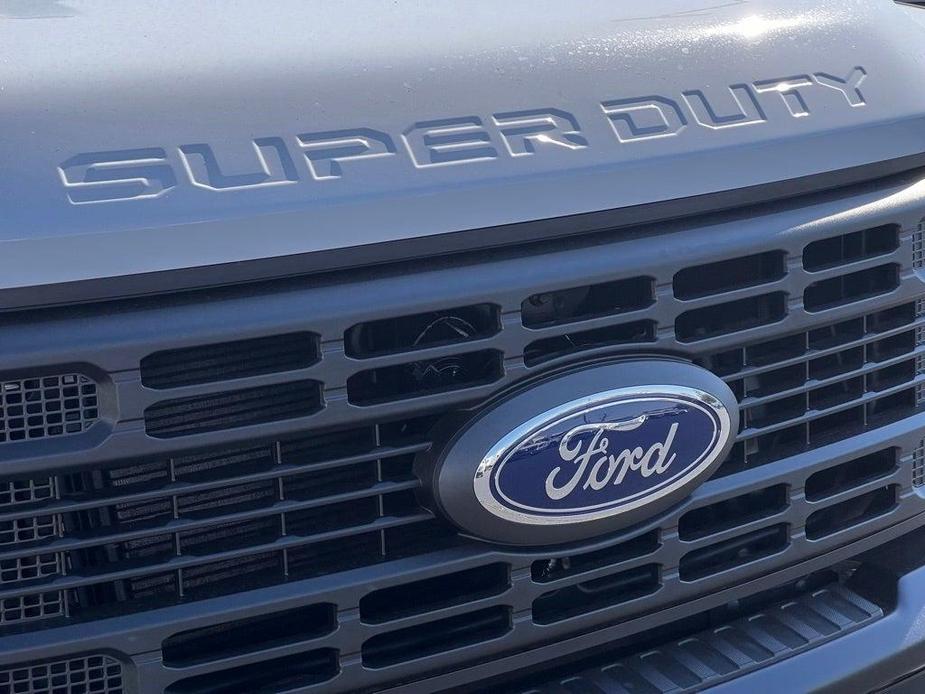 new 2023 Ford F-250 car, priced at $50,360