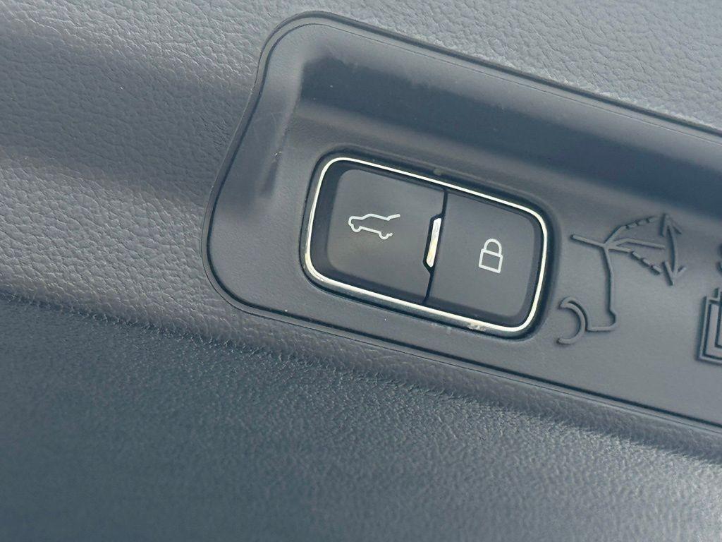 used 2023 Ford Explorer car, priced at $33,999