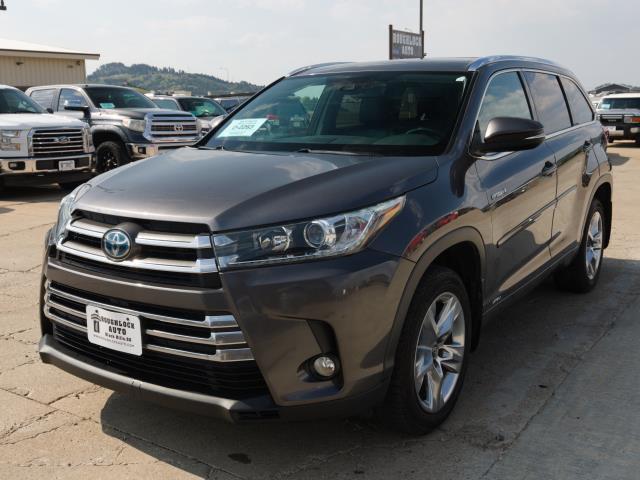 used 2017 Toyota Highlander Hybrid car, priced at $23,392