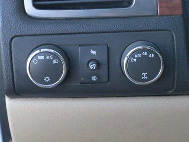 used 2007 Chevrolet Avalanche car, priced at $7,550