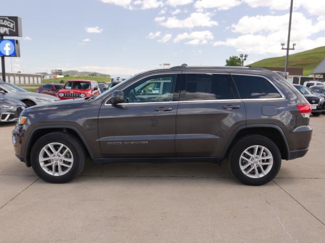 used 2017 Jeep Grand Cherokee car, priced at $13,403