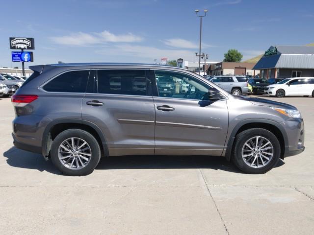 used 2018 Toyota Highlander car, priced at $23,563