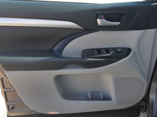 used 2018 Toyota Highlander car, priced at $23,563