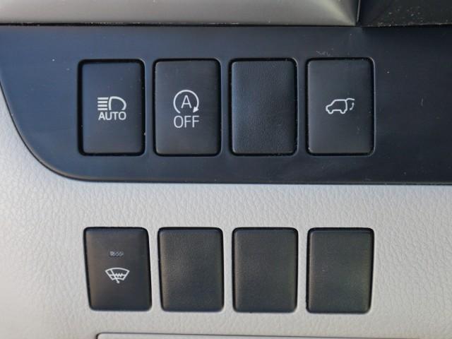 used 2018 Toyota Highlander car, priced at $23,563