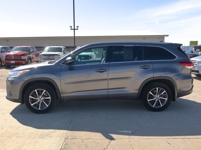 used 2018 Toyota Highlander car, priced at $23,563