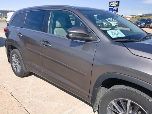 used 2018 Toyota Highlander car, priced at $23,563