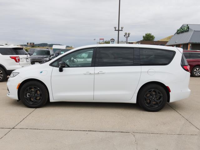 used 2024 Chrysler Pacifica Hybrid car, priced at $39,930