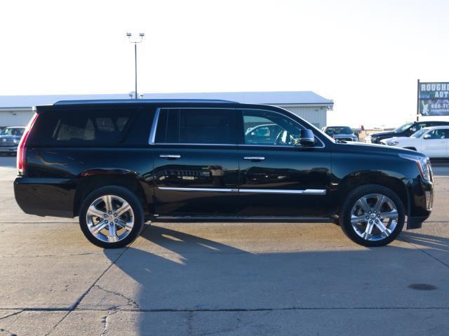 used 2017 Cadillac Escalade ESV car, priced at $33,888