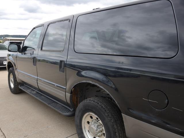 used 2004 Ford Excursion car, priced at $2,994