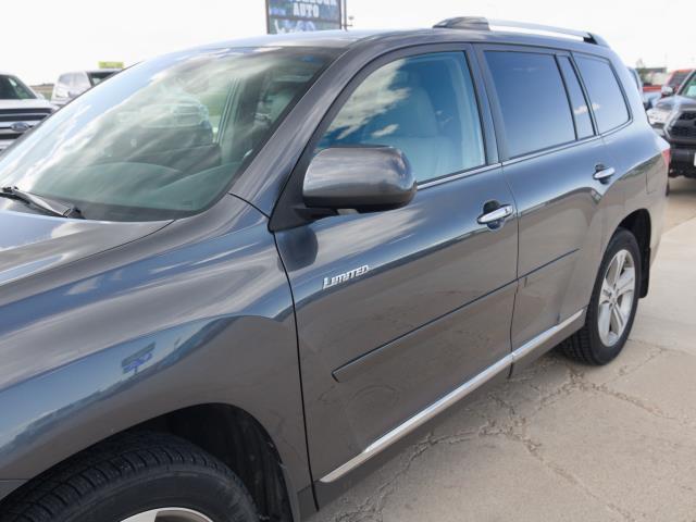 used 2013 Toyota Highlander car, priced at $17,984