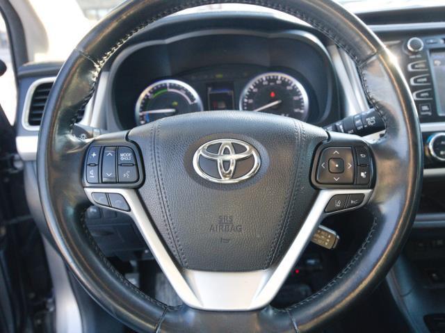 used 2017 Toyota Highlander Hybrid car, priced at $22,987