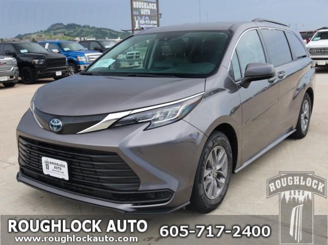 used 2022 Toyota Sienna car, priced at $39,273