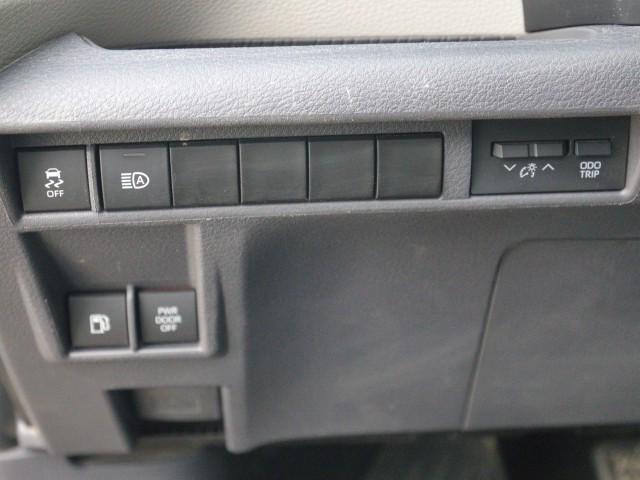 used 2022 Toyota Sienna car, priced at $39,273