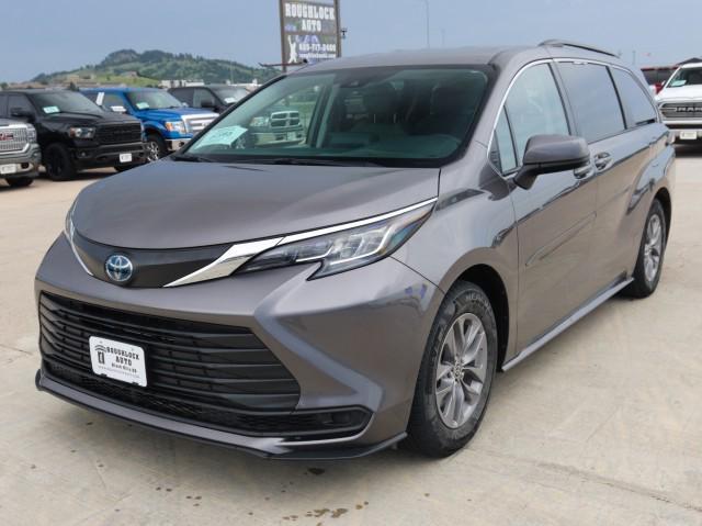 used 2022 Toyota Sienna car, priced at $39,273