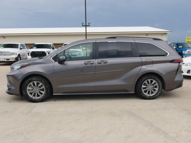 used 2022 Toyota Sienna car, priced at $39,273