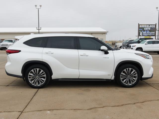 used 2021 Toyota Highlander Hybrid car, priced at $37,994