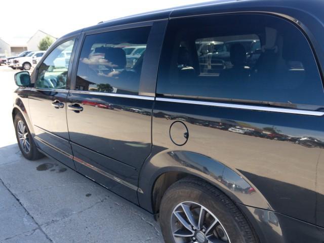 used 2017 Dodge Grand Caravan car, priced at $5,998