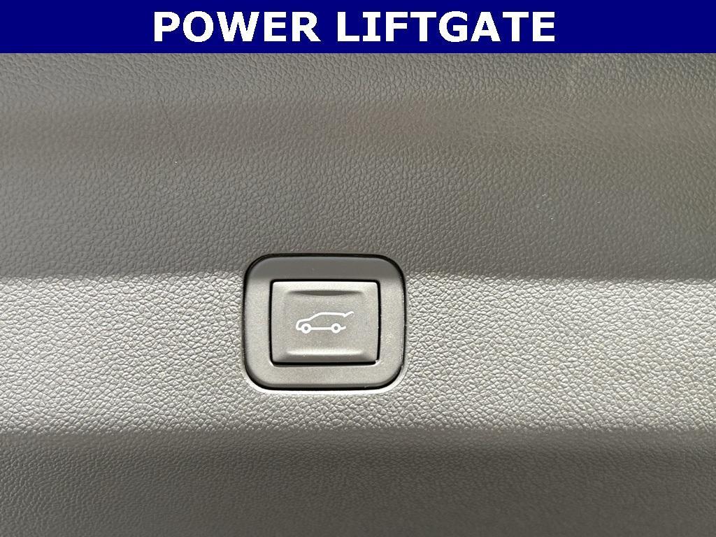 used 2025 Chevrolet Tahoe car, priced at $79,277