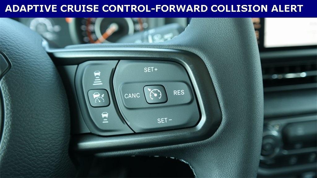 new 2025 Jeep Gladiator car, priced at $42,827