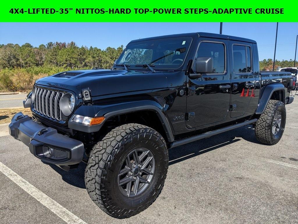 new 2025 Jeep Gladiator car, priced at $43,277