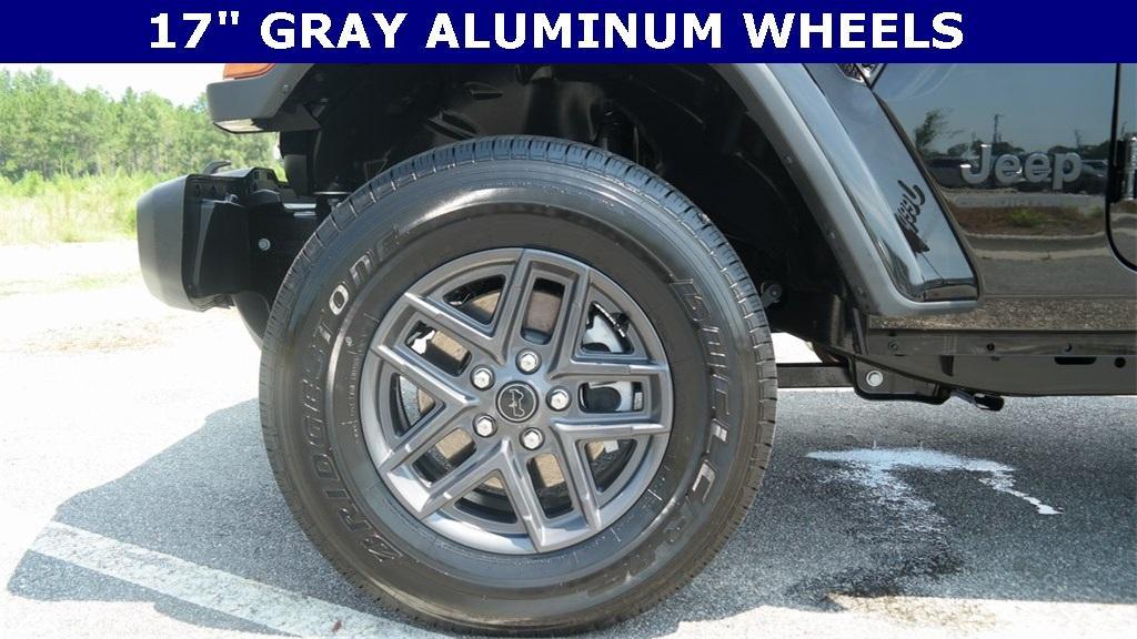 new 2025 Jeep Gladiator car, priced at $42,827