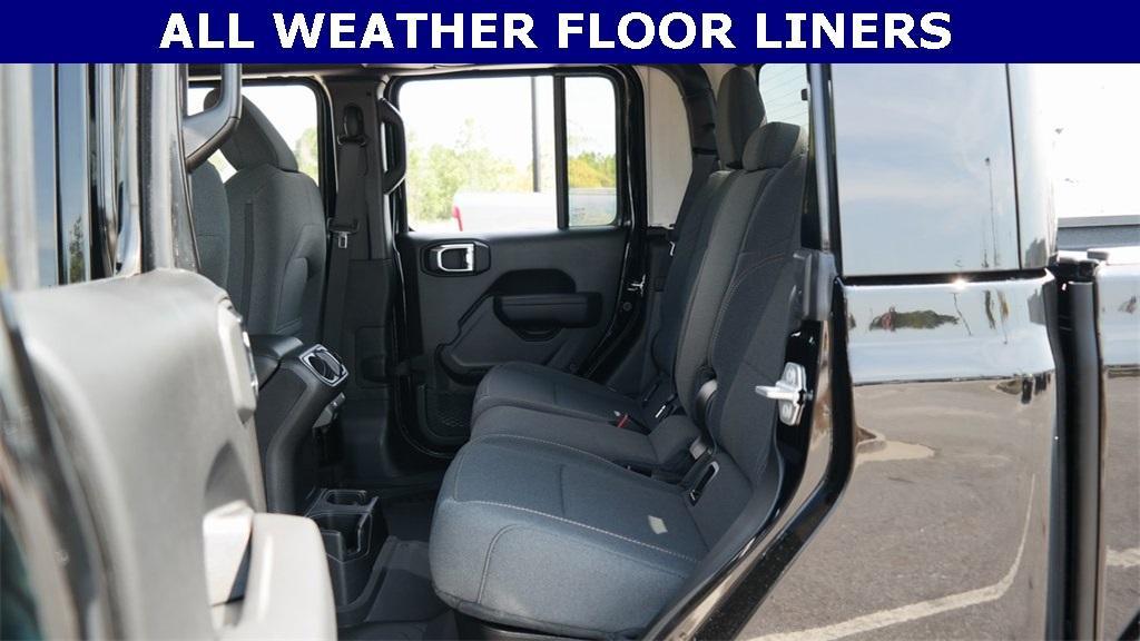 new 2025 Jeep Gladiator car, priced at $42,827