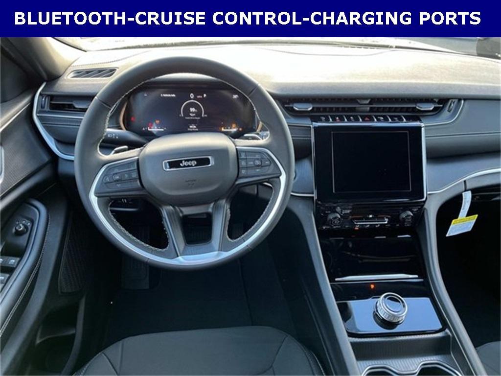 new 2025 Jeep Grand Cherokee car, priced at $32,727