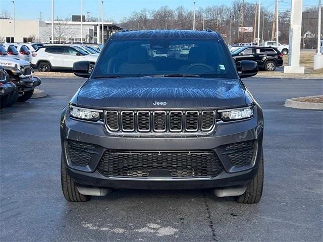 new 2025 Jeep Grand Cherokee car, priced at $32,727