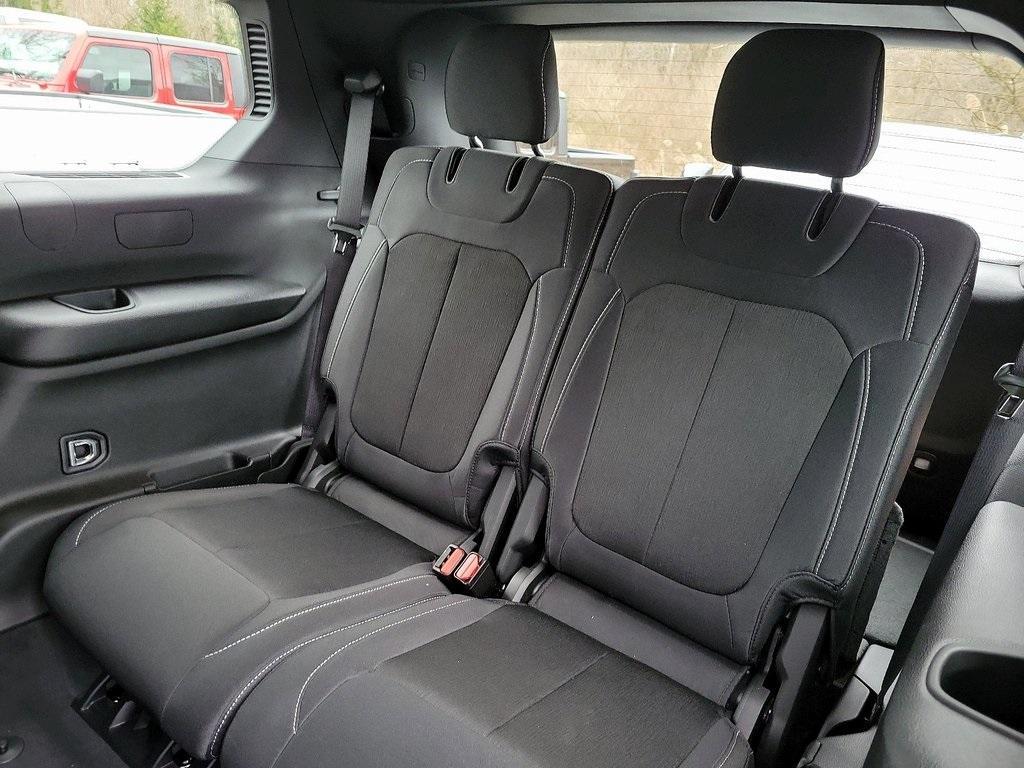 new 2025 Jeep Grand Cherokee L car, priced at $35,827