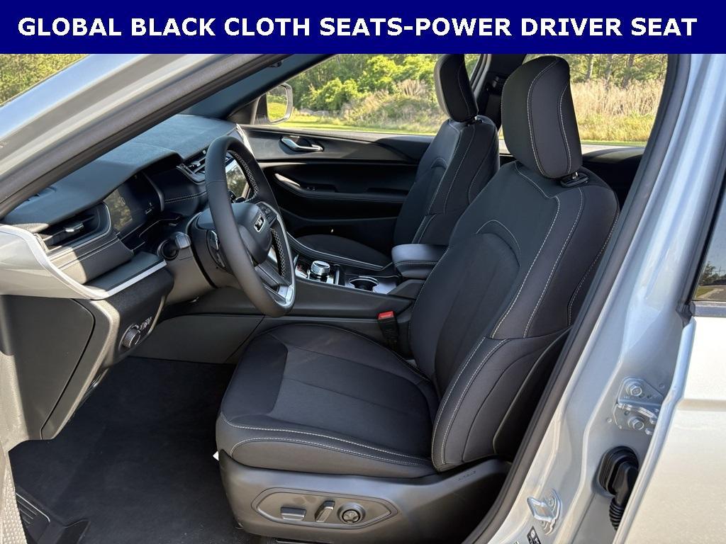 new 2025 Jeep Grand Cherokee L car, priced at $36,327