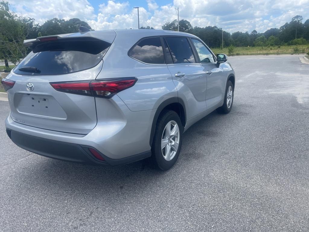 used 2023 Toyota Highlander car, priced at $33,777