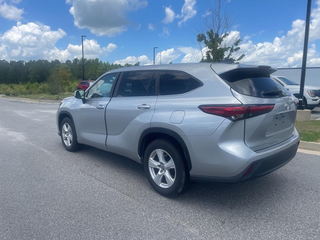 used 2023 Toyota Highlander car, priced at $33,777