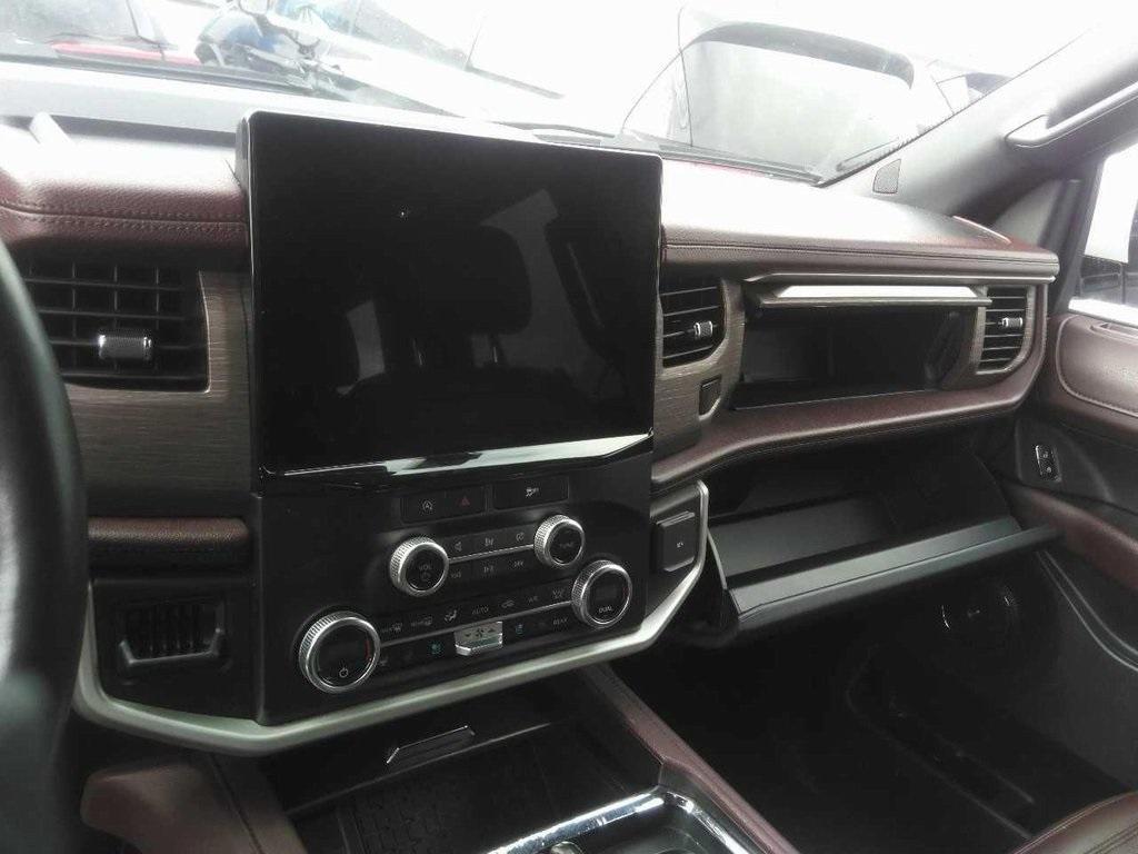 used 2023 Ford Expedition car, priced at $43,874