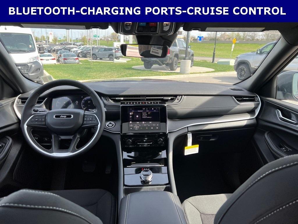 new 2025 Jeep Grand Cherokee car, priced at $36,327