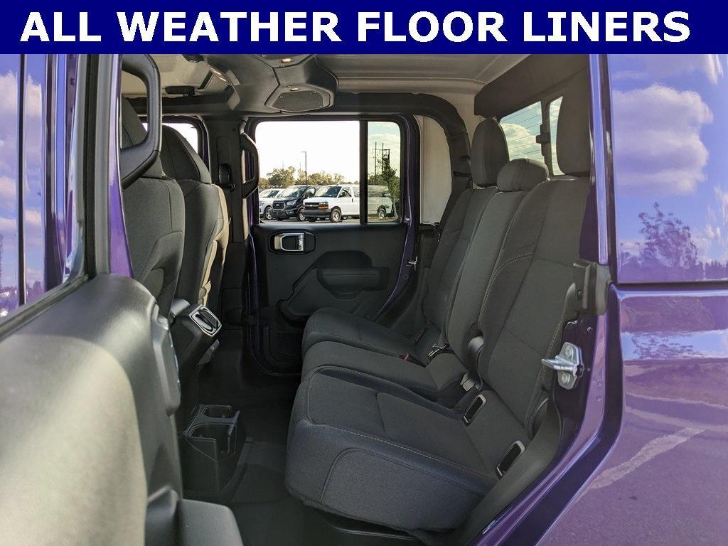 new 2026 Jeep Gladiator car, priced at $46,177