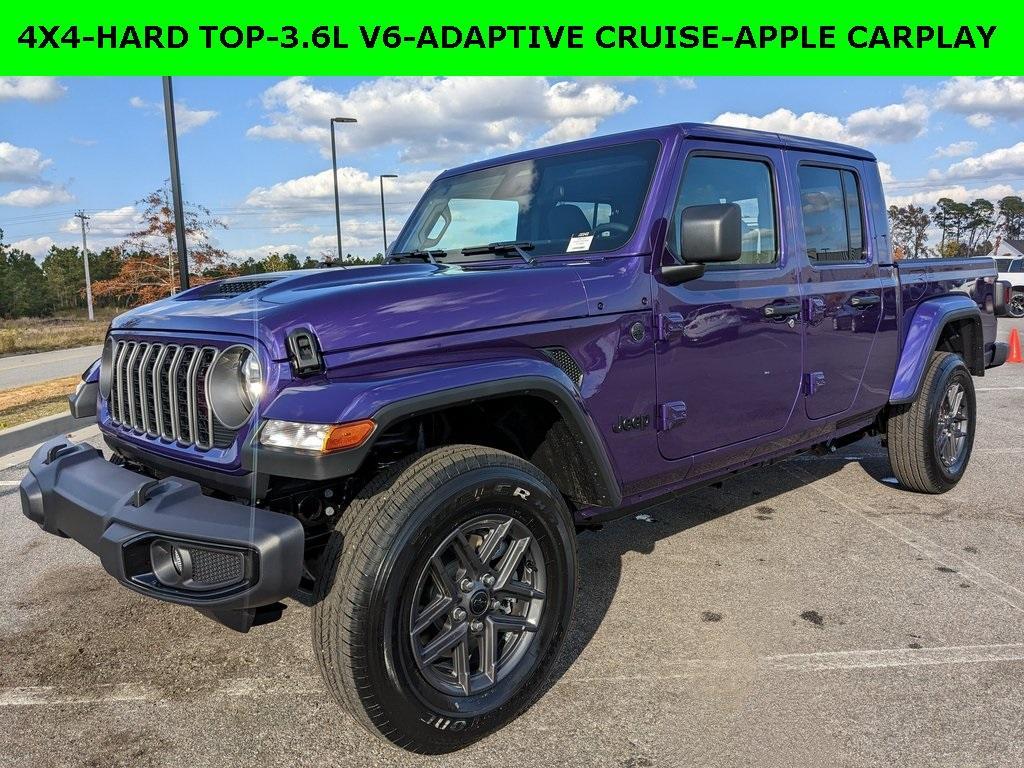 new 2026 Jeep Gladiator car, priced at $46,177