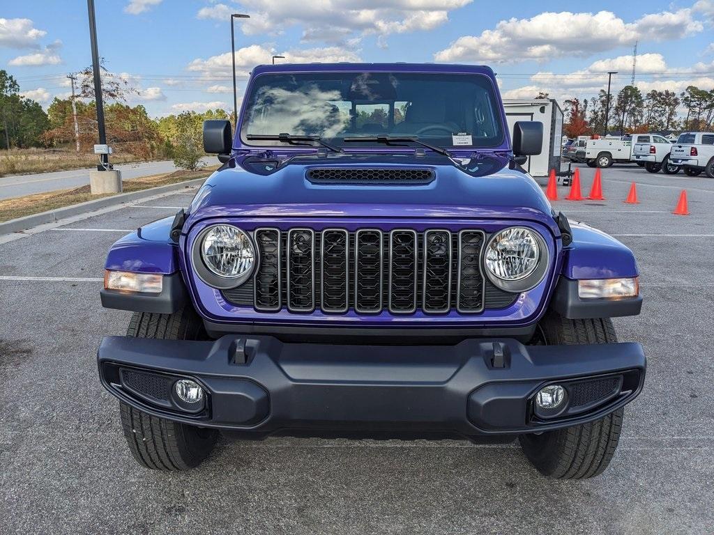 new 2026 Jeep Gladiator car, priced at $46,177