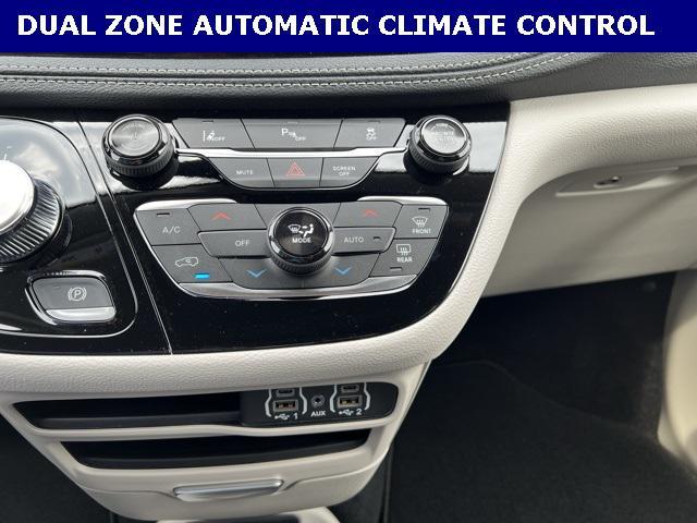 new 2024 Chrysler Pacifica Hybrid car, priced at $41,550