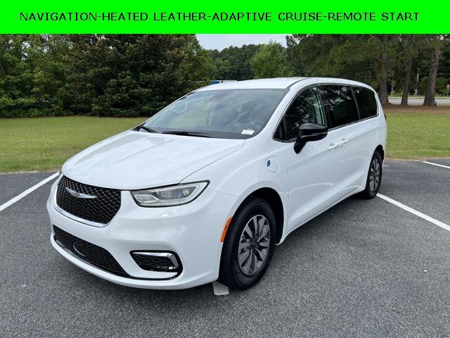 new 2024 Chrysler Pacifica Hybrid car, priced at $41,550