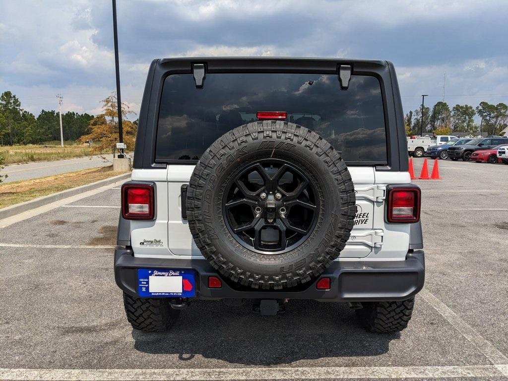 new 2025 Jeep Wrangler car, priced at $46,277
