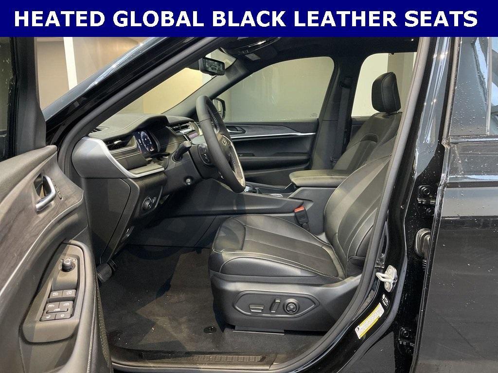 new 2025 Jeep Grand Cherokee car, priced at $46,370