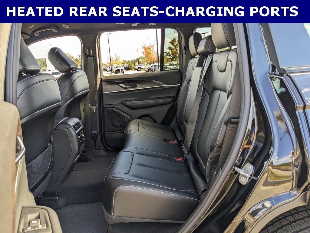 new 2025 Jeep Grand Cherokee car, priced at $41,427