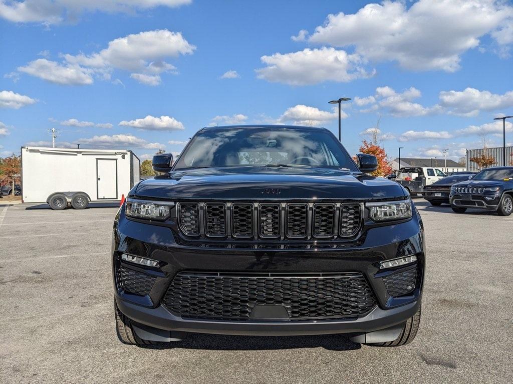 new 2025 Jeep Grand Cherokee car, priced at $41,427